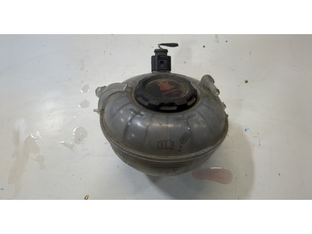 Бачок расширительный Volkswagen Jetta 7 2018-