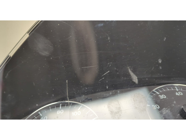 Панель приборов  Mercedes C W203 2000-2008       A2035408847     