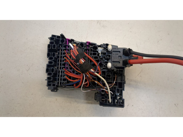 Блок предохранителей Skoda Octavia (A7) 2017-2021 5Q0937615C