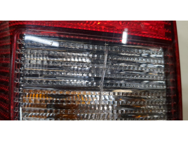 Задний фонарь