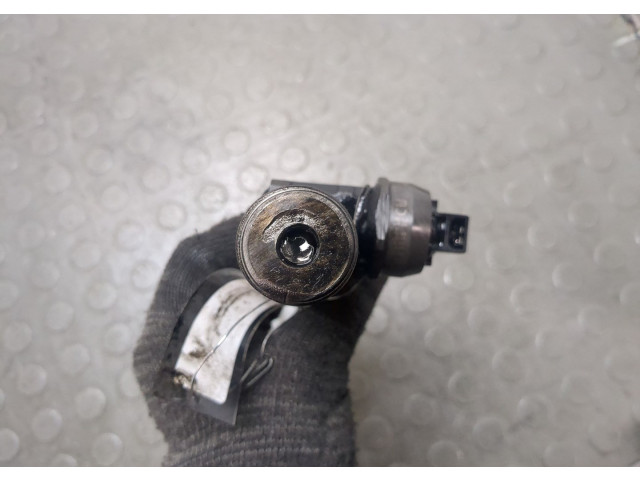 Форсунка топливная Volkswagen Golf 5 2003-2009 038130073BR