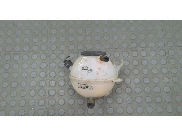 Бачок расширительный Volkswagen Passat 6 2005-2010