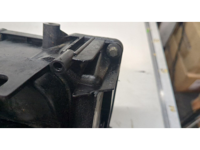 Клапанная крышка двигателя ДВС BMW 5 F10 2010-2016