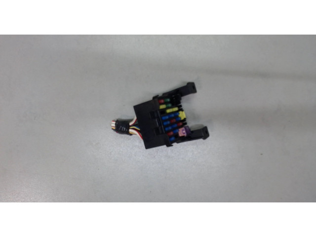 Блок предохранителей Ford Ranger 2006-2012 1448135 2.5