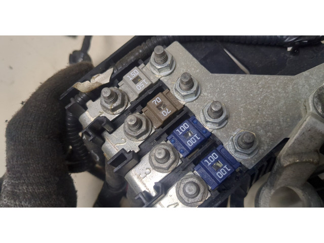 Блок предохранителей Cadillac XT5 2016-2019