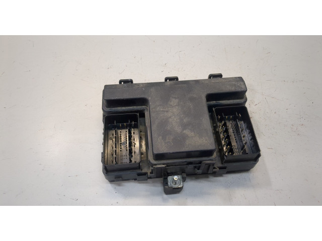 Блок предохранителей  Lincoln MKZ 2012-2016         