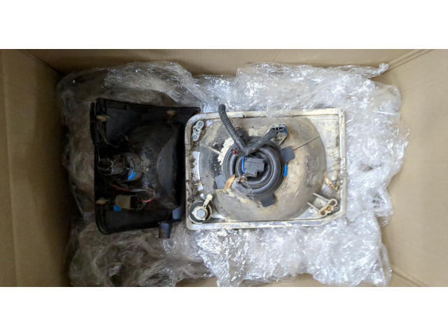 Фара передняя Land Rover Discovery 2 1998-2004 правая