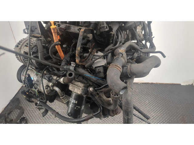 Форсунка топливная Skoda Octavia Tour 1996-2011 037906031AL, 06A133317A