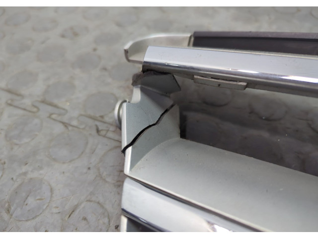 Решетка радиатора  Mercedes C W204 2006-2015          