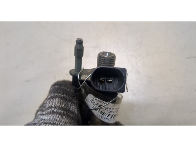 Форсунка топливная BMW X3 E83 2004-2010 13537805428, 0445116024
