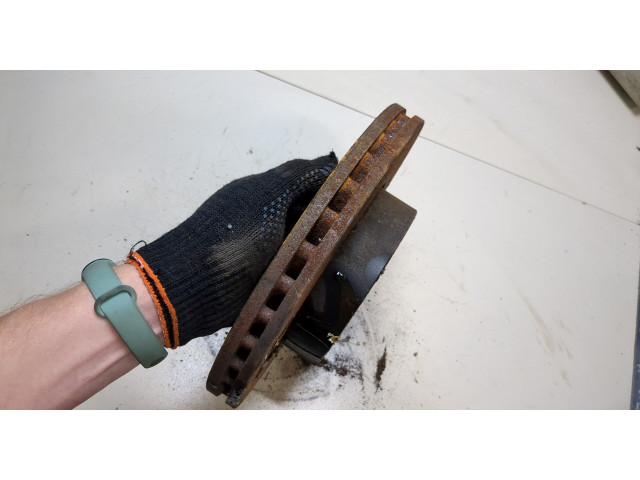 Диск тормозной  Mercedes C W204 2007-2013 2.2  передний           