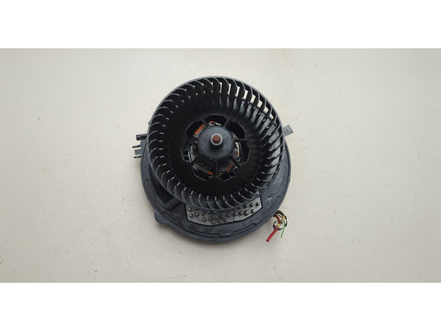 Моторчик печки  Volkswagen Jetta 7 2018-2024 5Q1819021E    5Q1819021E   