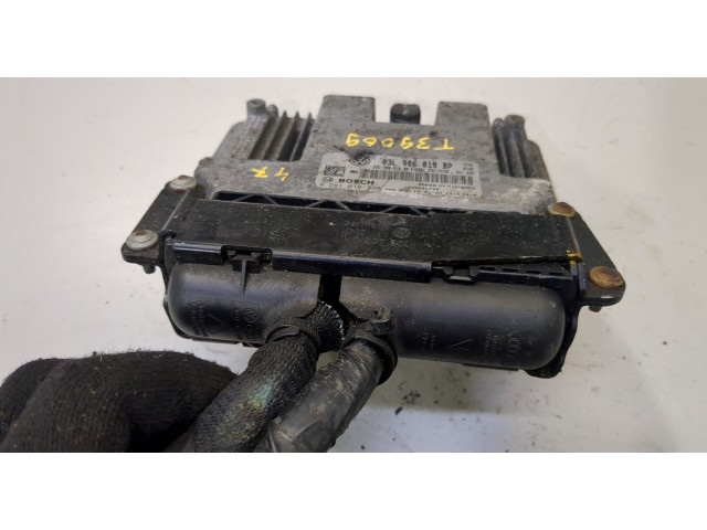 Блок управления двигателем Skoda Yeti 2009-2014