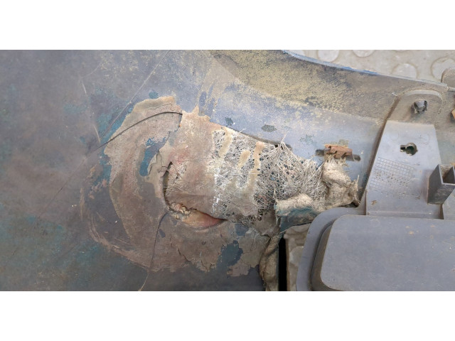 Бампер Volvo S40 / V40 1995-2004 передний