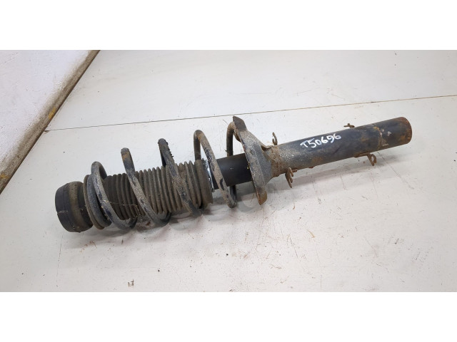 Стойка амортизатора Volkswagen Golf 4 1997-2005 1J0413031S