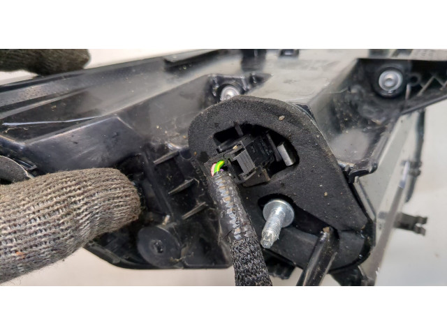 Задний фонарь          