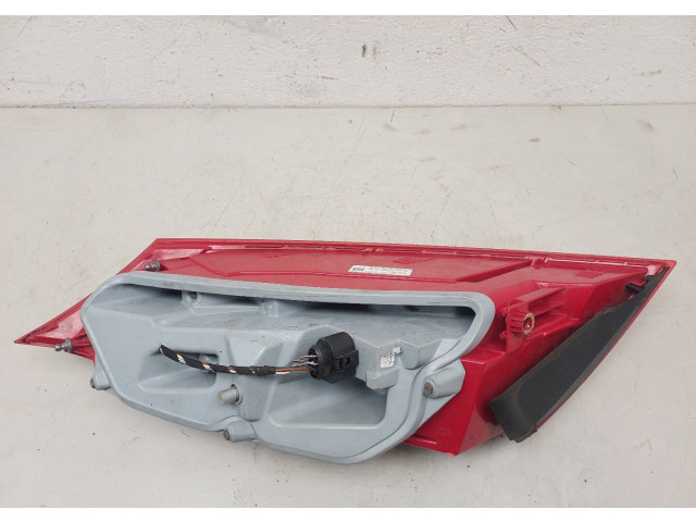 Задний фонарь          