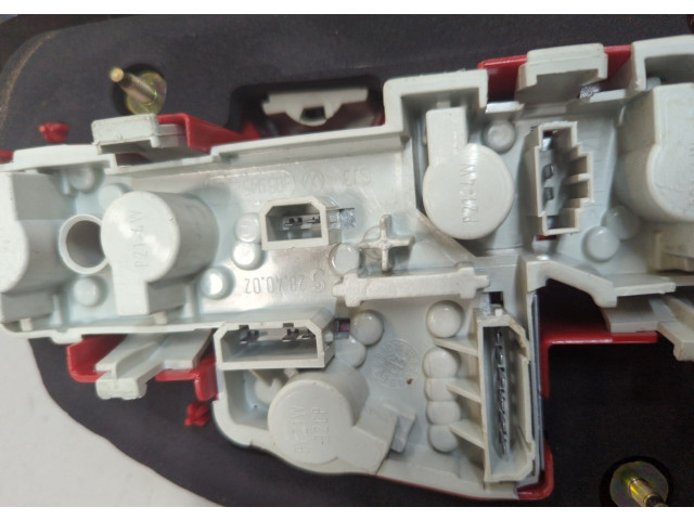 Задний фонарь          