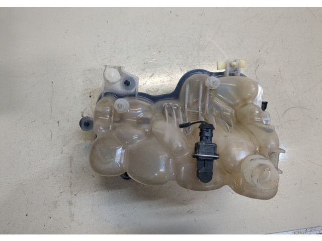 Бачок расширительный Jaguar XE 2015-