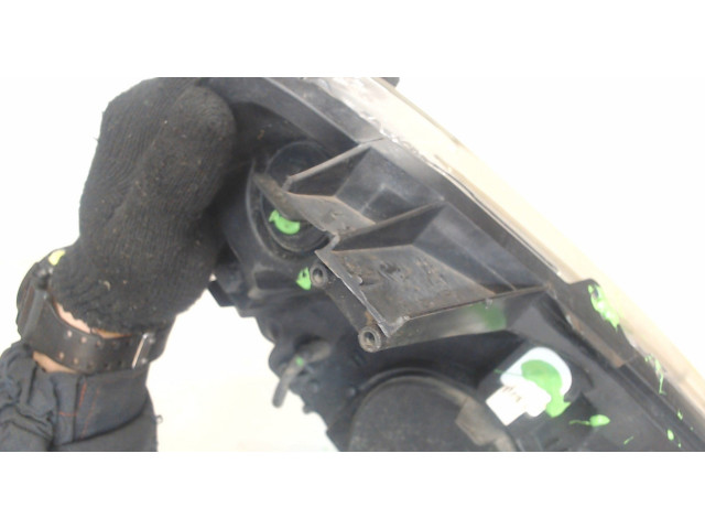 Фара передняя  Peugeot Bipper 2009- левая 