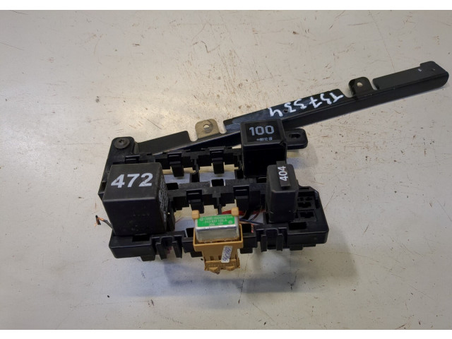 Блок реле Volkswagen Transporter 5 2003-2009 1.9