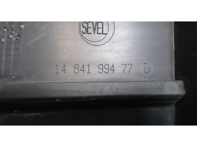 Решетка радиатора Citroen C8 2002-2008 1484199477