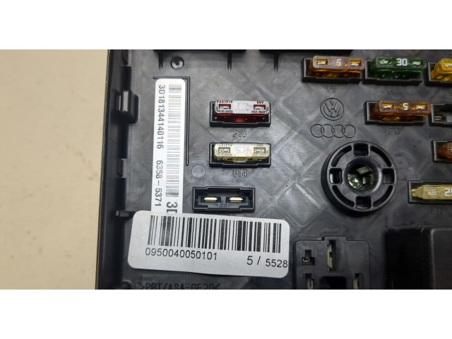 Блок предохранителей Audi Q3 2014-2018 1.4