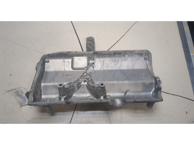 Клапанная крышка двигателя ДВС Mercedes A W169 2004-2012