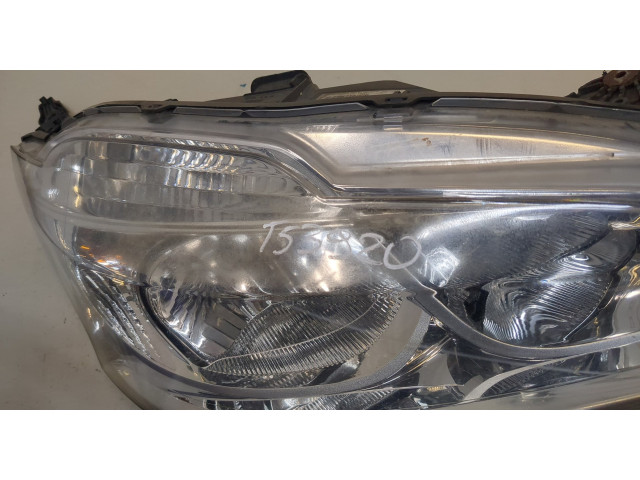 Фара передняя  Peugeot 208 2012-2019 правая 