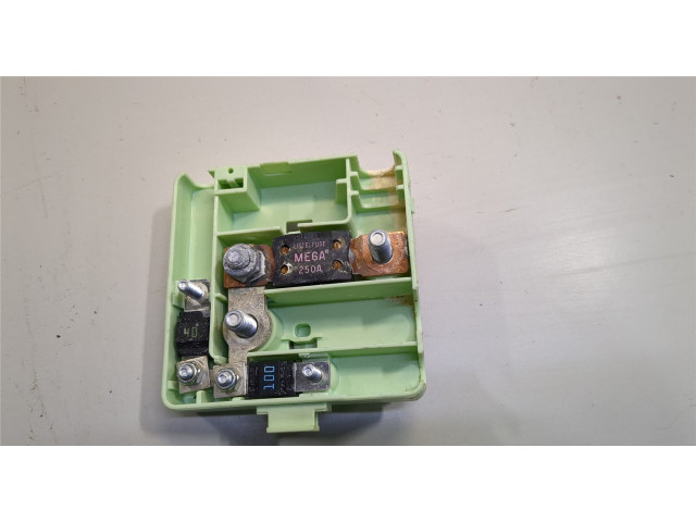 Блок предохранителей  BMW X3 E83 2004-2010      6928945     