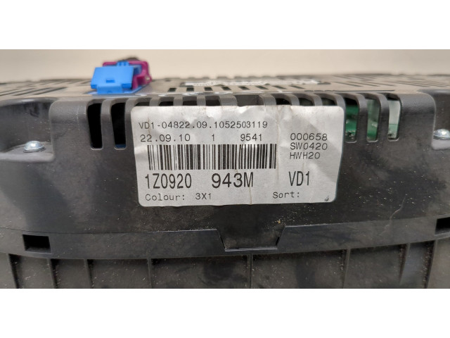 Панель приборов Skoda Octavia (A5) 2004-2013 1Z0920943M