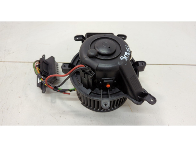 Моторчик печки  Peugeot 5008 2009-2016 P7708005    P7708005   