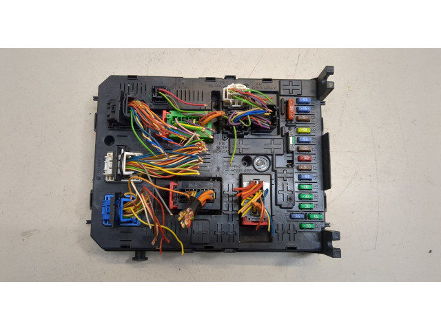 Блок BSI  Peugeot 5008 2009-2016      9812188580   