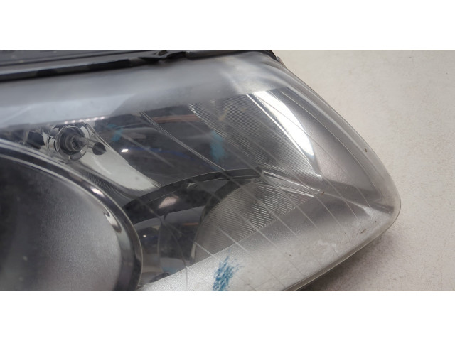 Фара передняя  Volkswagen Passat 6 2005-2010 правая 