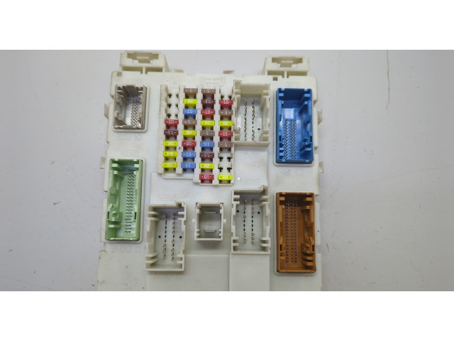 Блок предохранителей  Ford Focus 3 2011-2015         