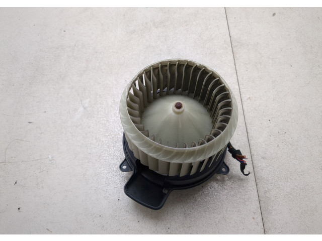 Моторчик печки Audi A7 2010-2018 4H1820021B 4H1820021B