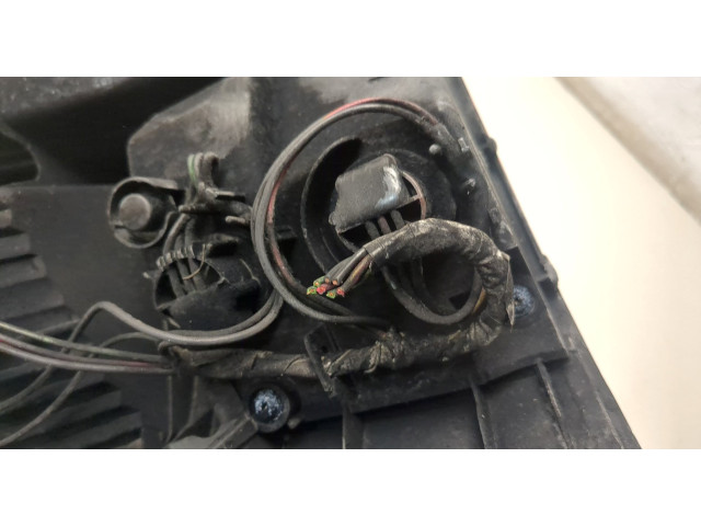 Задний фонарь 33501SWWE01