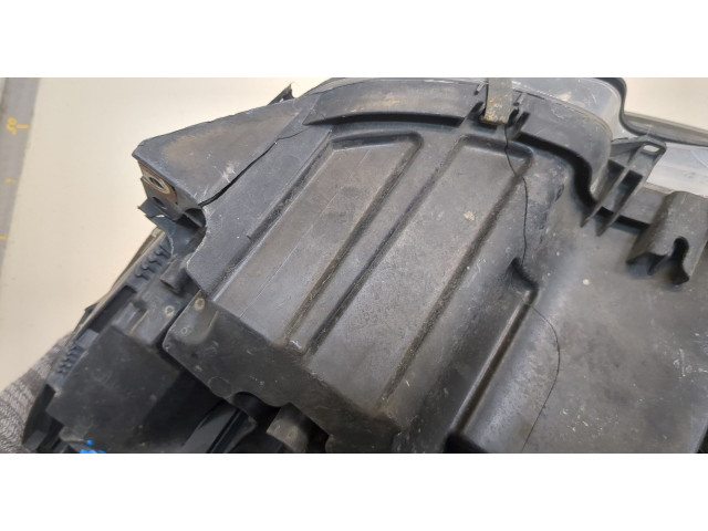 Фара передняя  Mercedes C W204 2006-2015 правая 