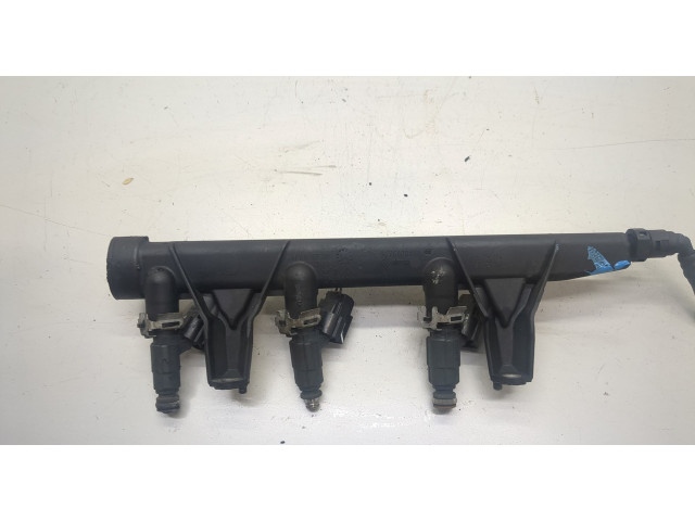 Форсунка топливная Peugeot 2008 2013-2019