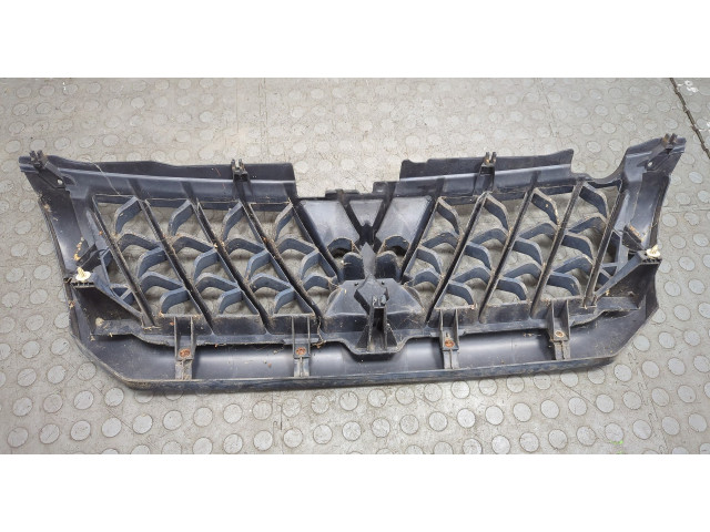 Решетка радиатора Mitsubishi Montero Sport / Pajero Sport 1996-2008 MR607481