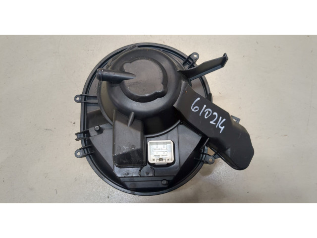 Моторчик печки Volvo V70 2001-2008