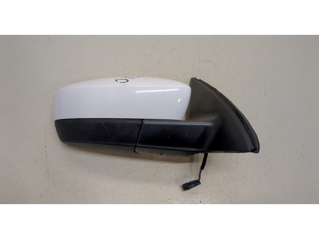 Зеркало боковое  Skoda Rapid  правое           5JC857508C