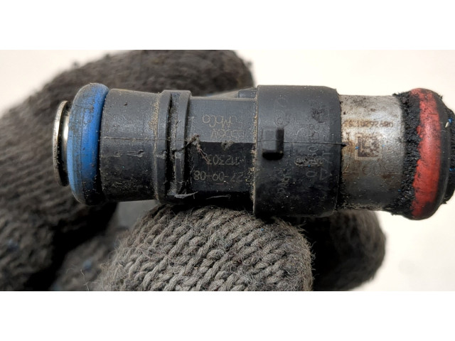 Форсунка топливная  Mazda CX-9 2007-2012    CY0113250     