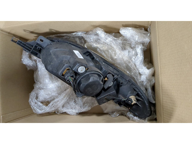 Фара передняя  Chevrolet Lacetti правая 