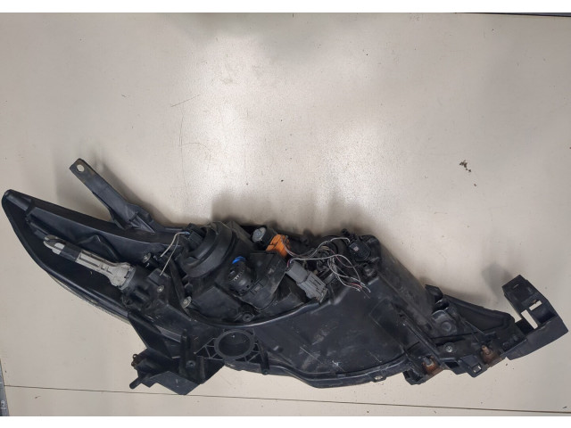 Фара передняя Mazda 5 (CR) 2005-2010 левая