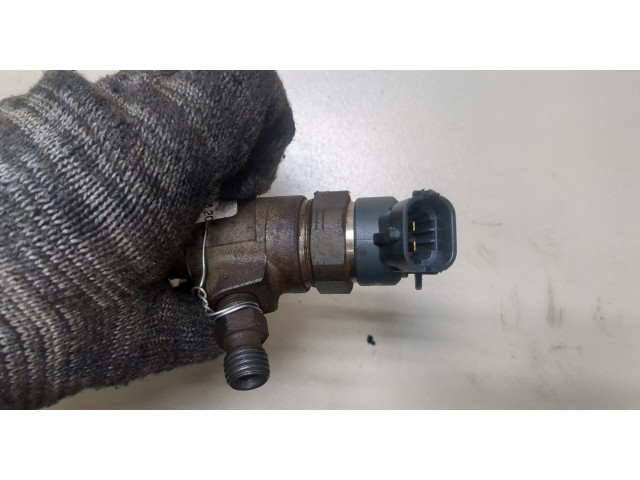 Форсунка топливная Citroen C4 Picasso 2013-2016 0445110340