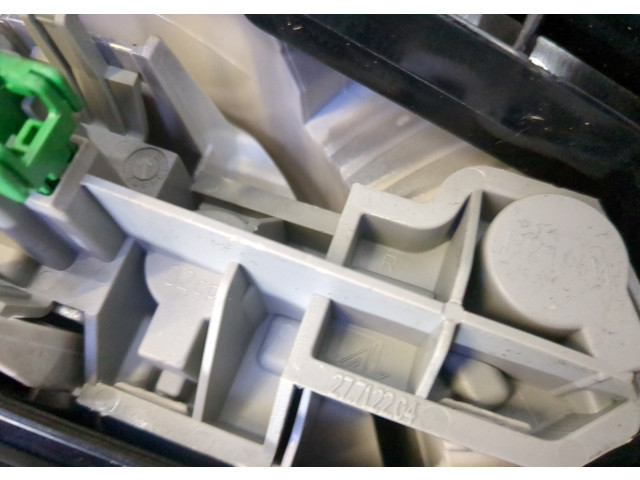 Задний фонарь