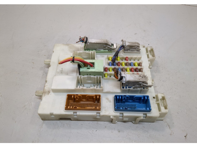 Блок предохранителей  Ford Focus 3 2011-2015         