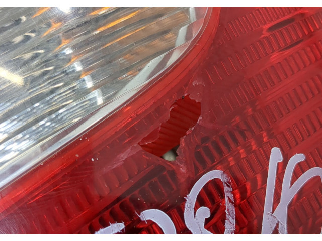 Задний фонарь          