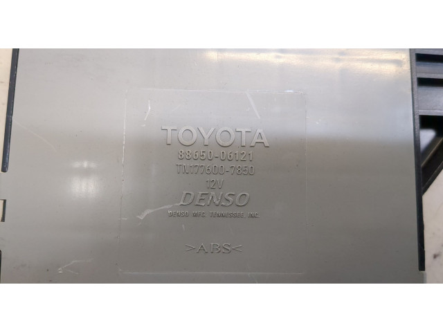 Блок комфорта  Toyota Camry V40 2006-2011      8865006121  